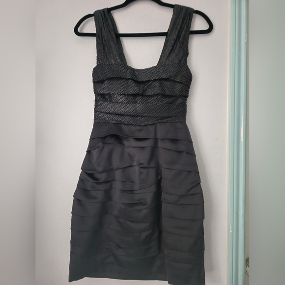 Express black dress with sequin details size 2 - Picture 5 of 10